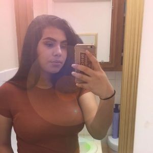 Meet your Posher, Marissa